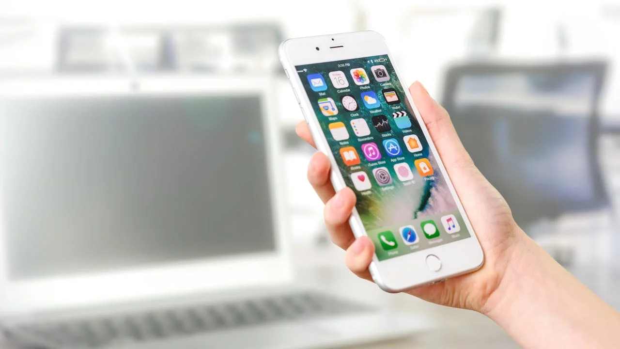 Telecom — network connectivity and mobile subscriber verification